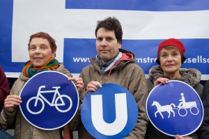 Berlin, 18.02.2016: Sabine Leidig, Die Linke (links), Carl Waßmuth (GiB), Mitte, Uschka Thierfelder © Rolf Zoellner.