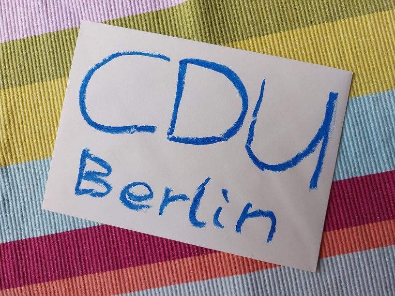 In Berlin sind Koalitionsverhandlungen. Wir haben an die Koalitionäre in spe aus CDU und SPD geschrieben und sie aufgefordert, die Berliner S-Bahn zu retten. Wann, wenn nicht jetzt! Wir dokumentieren die Schreiben.