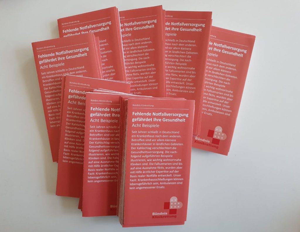 Im Hinblick auf den Weltgesundheitstag, der sich am 7. April zum 75. Mal jährt und in diesem Jahr unter dem Motto „Gesundheit für alle“ steht, kritisiert das Bündnis Klinikrettung in seiner Pressemitteilung die Entwicklungen im Gesundheitsbereich in Deutschland. Um die Folgen der Schließungen deutlich zu machen, hat das Bündnis eine Liste mit Beispielen für Notfälle, für die eine wohnortnahe Krankenhausversorgung unabdingbar ist, zusammengestellt.